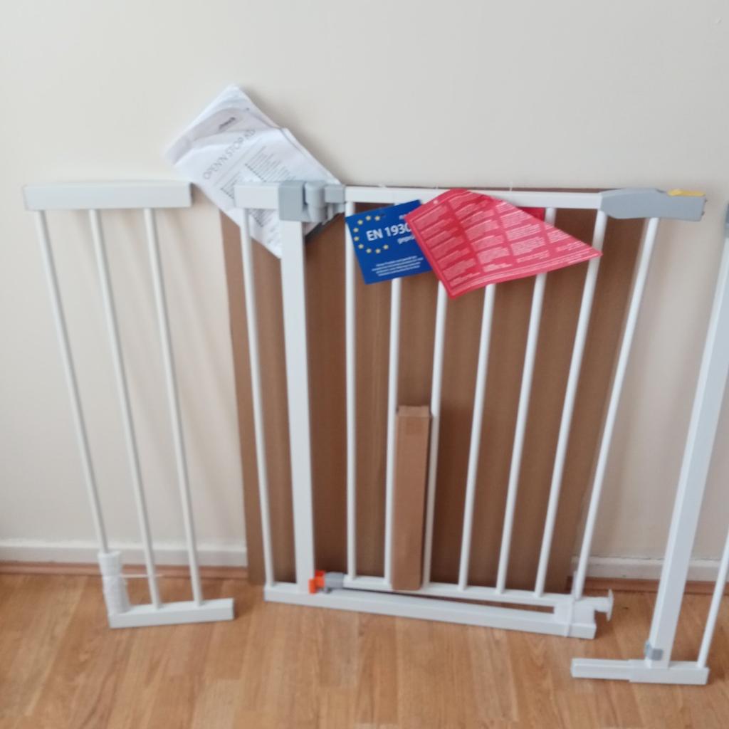 hauck extendable baby gate new in box in Wakefield for £15.00 for sale