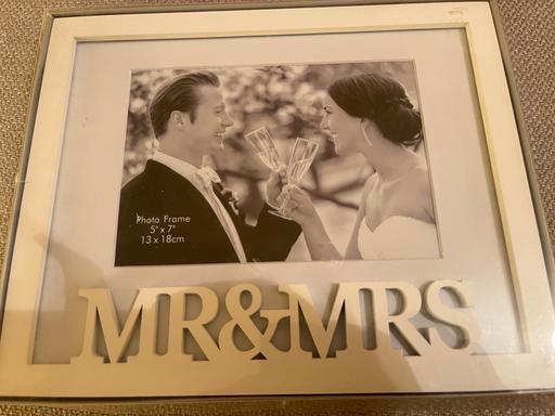 Buy & Sell Kent Maidstone - Photos for Mr & mrs Picture frame (brand new)