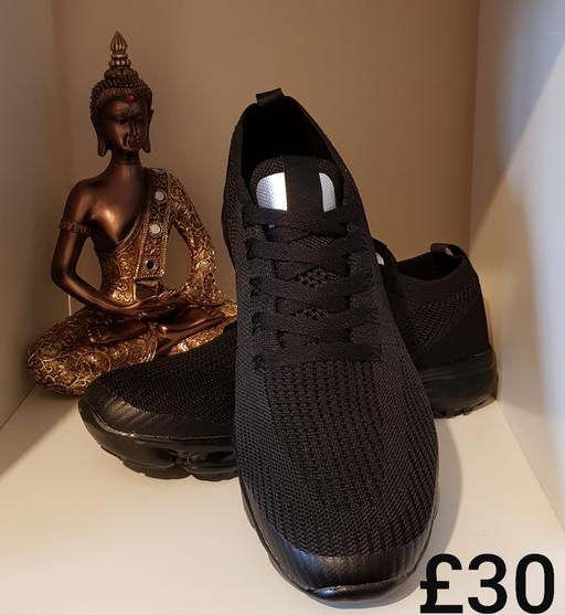 Buy & Sell Lincolnshire Boston - Photos for size 45 Men's Teenagers black trainers