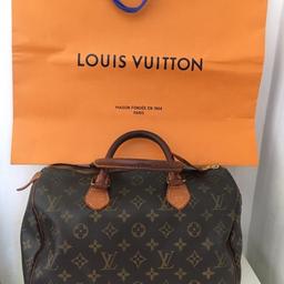 Stola Louis Vuitton in 42121 Reggio nell'Emilia for €300.00 for sale