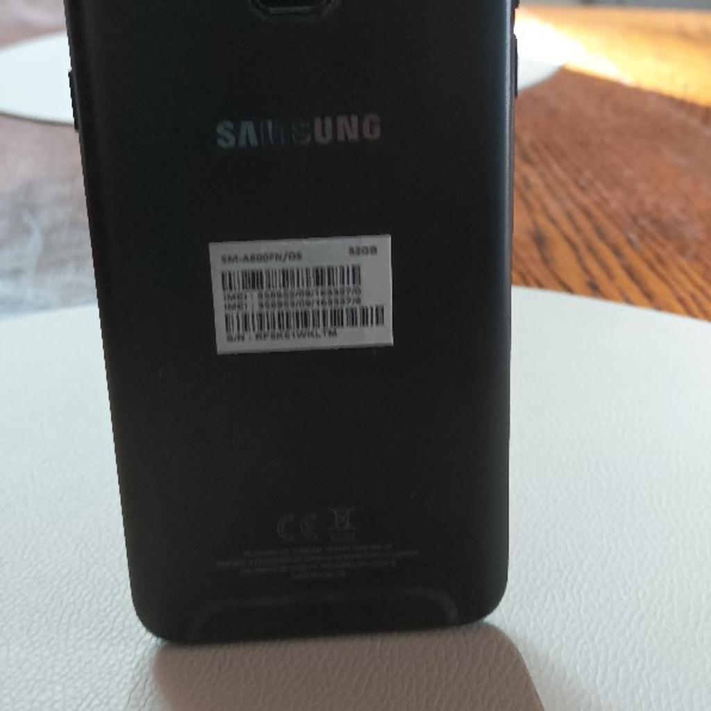 Ich verkaufe mein gut erhaltenes Samsung Galaxy A6 (2018) mit folgenden Eckdaten:
Super Amoled Infinity Display, Full Metal
Mobilfunk: 4G LTE
64 bit Octa Core Processor
142.5 mm (5,6") HD+ sAMOLED
16 MP Frontkamera / 16 MP Rückkamera
32 GB Speicherplatz / 3 GB RAM
Duos (Steckplatz für zwei SIM-Karten)
Der Speicherplatz kann mit einer SD-Karte erweitert werden.

Ein Displayglas ist noch auf dem Smartphone installiert, wie auf dem Foto auch zu sehen ist. Dieses wird ebenso mitgeliefert wie eine Silikon-Schutzhülle und ein funktionierendes Original-Ladekabel und der dazugehörige Original-Stecker.

Preis: Verhandlungsbasis zzgl. Versand

Dies ist ein Privatverkauf, daher keine Garantie, Gewährleistung, Haftung, Rücknahme oder Umtausch möglich.