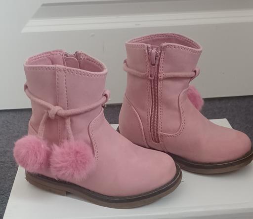 Buy & Sell Kent Dartford - Photos for M&S Kids' Pom Pom Ankle Boots