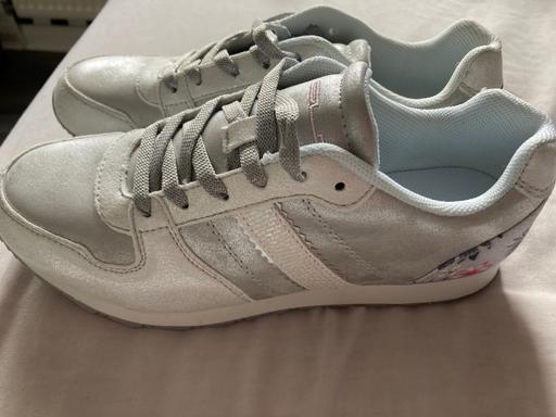 Buy & Sell West Yorkshire Wakefield - Photos for Woman’s trainers