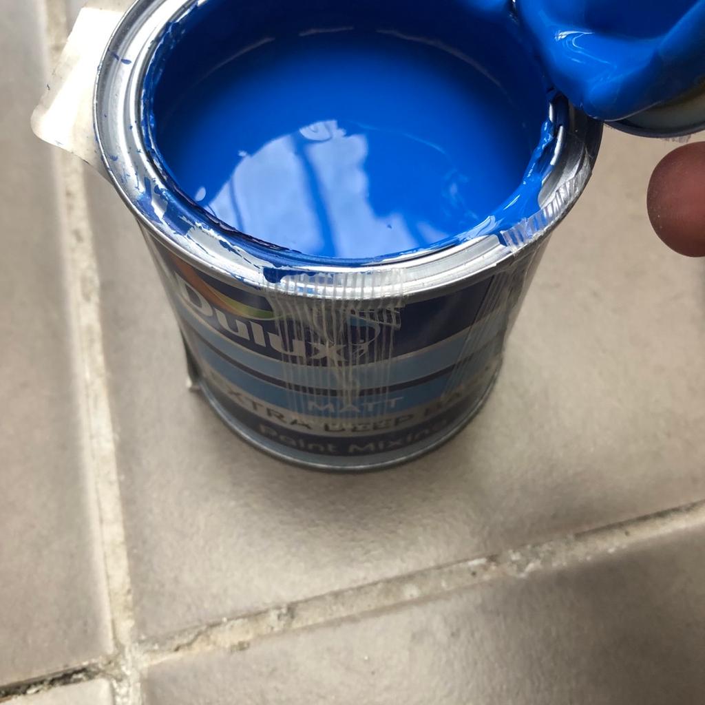Dulux blue paint tester pots in B16 Birmingham for £5.00 for sale Shpock