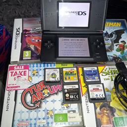 Nintendo DS lite with charge cable and 9 games -4 in cases and 5loose carts all in good working order 
collect hammersmith