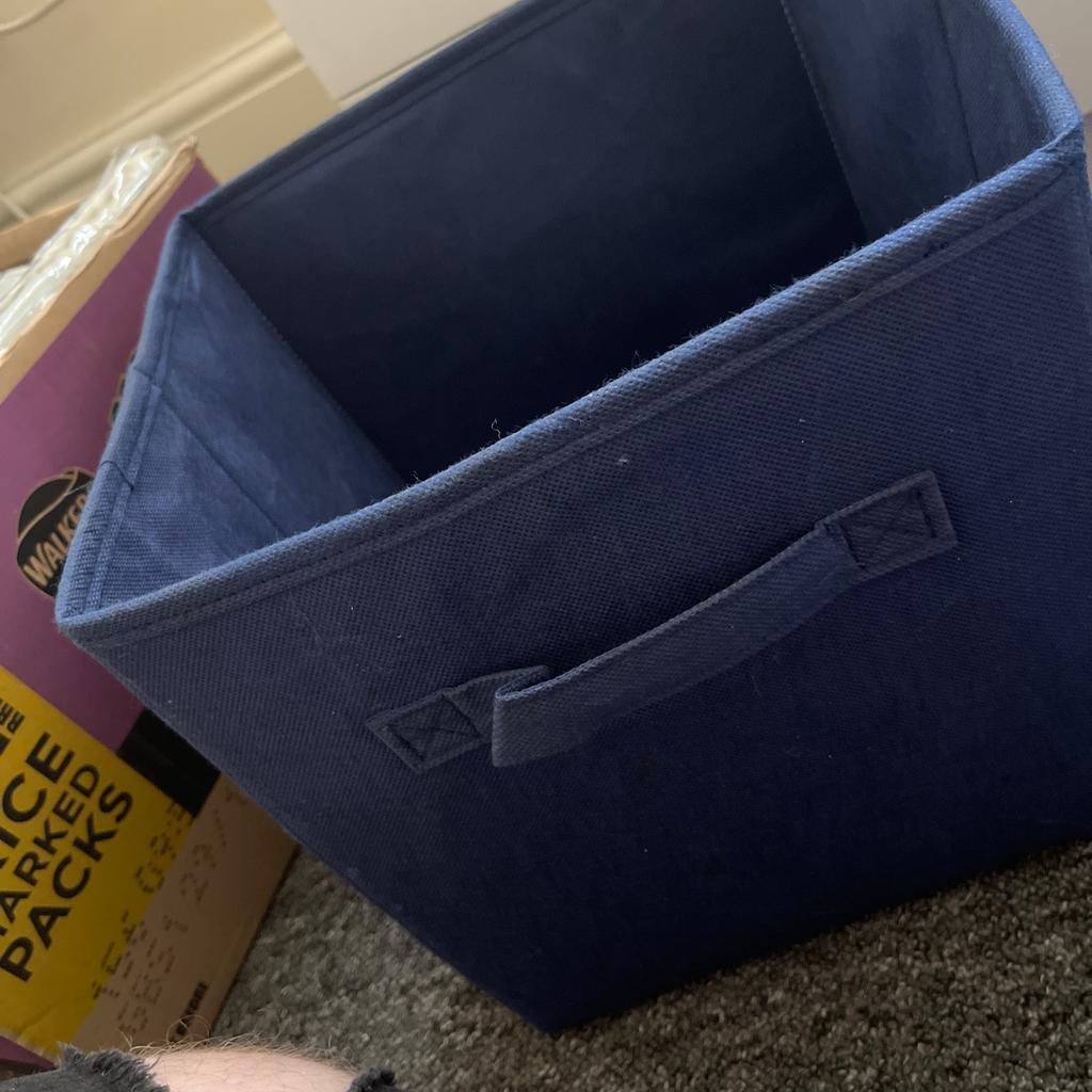 Single storage box in WV14 Wolverhampton für £ 0,50 zum Verkauf | Shpock AT