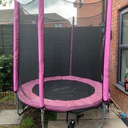 6 feet trampoline in good condition