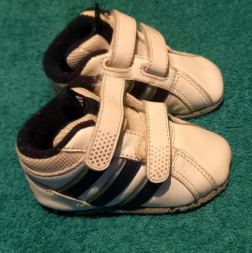 Buy & Sell West Midlands Birmingham - Photos for Adidas size 2 baby trainers, like new