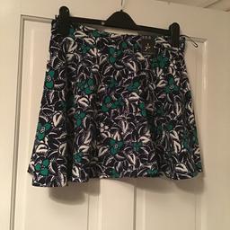 Ladies brand new skirt
Smoke and pet free home
Size 10