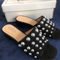 Ladies sandals
Assorted sizes & colours
Surplus stock
Super comfortable & pretty
Selling fast!
£15 per pair