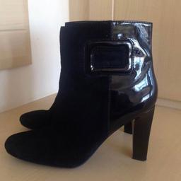 Ladies boots by Nine West 
Suede & patent trim
Black 
Size 6
Excellent condition