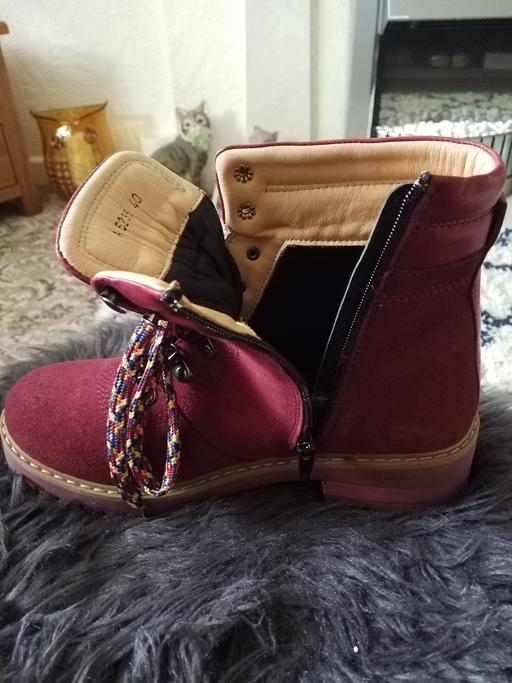 Buy & Sell Merseyside Saint Helens - Photos for HIKER BOOTS LADIES!! .. TANYA BERRY!! 