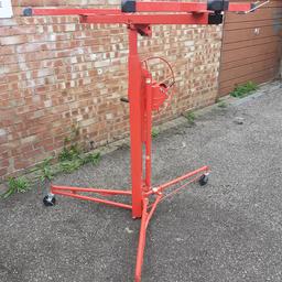 plaster board lifter/hoist lifts to 11 foot  collection basildon