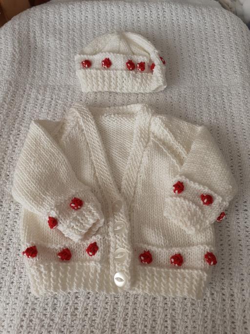 Buy & Sell Derbyshire North East Derbyshire - Photos for Hand knitted 2 piece set