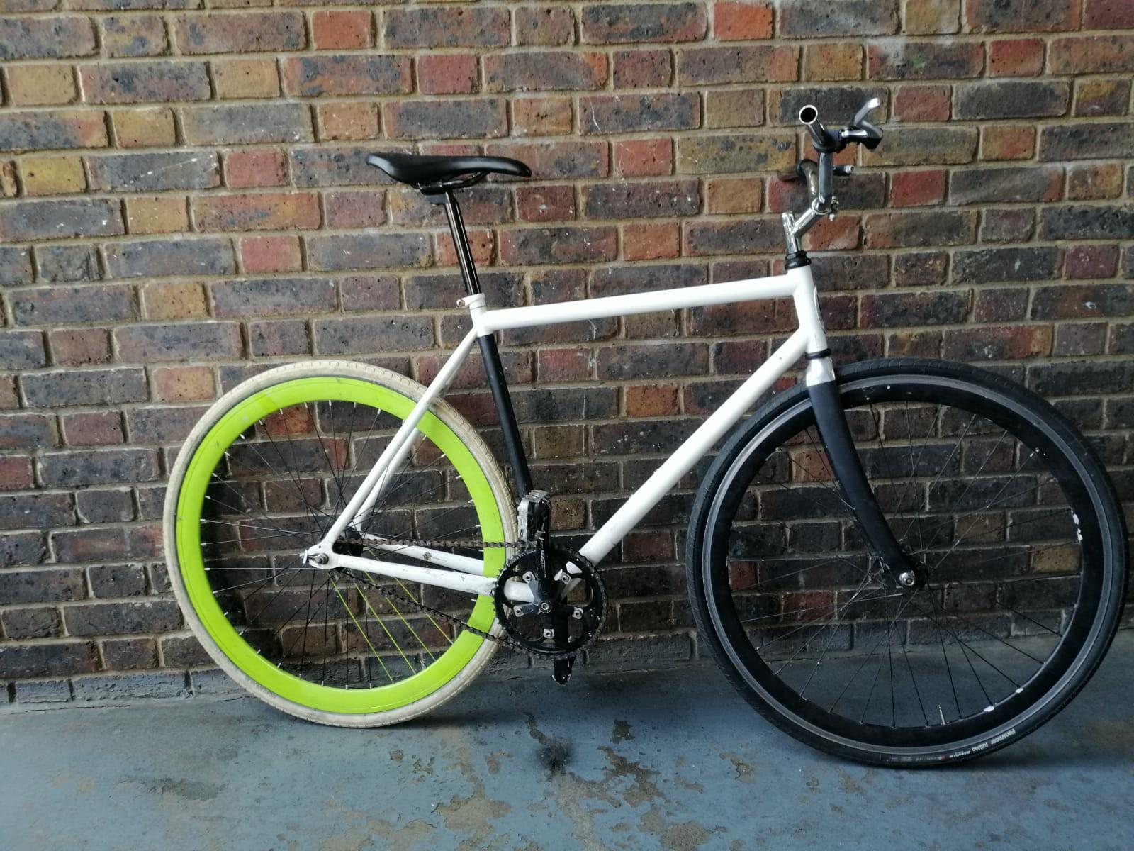CUSTOM BUILT fixed gear bike in SE11 London für 90,00 £ zum Verkauf ...