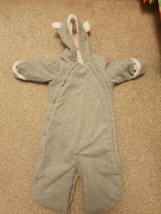 Buy & Sell South West London Norbury - South West London - Photos for Babygap snow suit