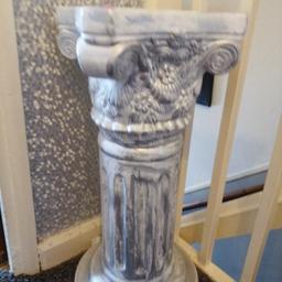 Ornamentlw pillar 4 vase statue ect
60 IN HRS TALL
10 INCHES AT TOP PLATFORM WIDE.
Collection SE3 8RB