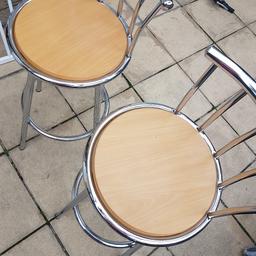 2x Kitchen Stools Chrome selling separately at £28.99 each or £55 for the pair. Cash On Collection Only. They are in used condition but have been deep cleaned and sterilized. Seating height is 28.5 inches from the floor to the seat. Listed on multiple sites so it may end abruptly. Any questions please ask and I will answer asap. Postcode for collection is LS104NF