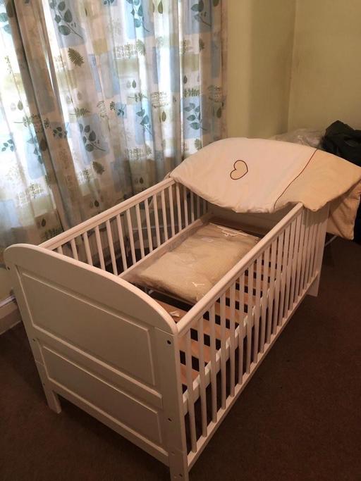 Buy & Sell North West London Childs Hill - North West London - Photos for Brand new baby cot