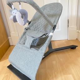 Folds flat. 3 positions recline. Suitable from birth. Includes a removable toy bar. Very good condition (like new).


Collection only (Haringay, North east London).