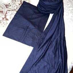 Hijab, Jersey Schals und Bone
70/200 cm
90/200 cm
Ganz Neu