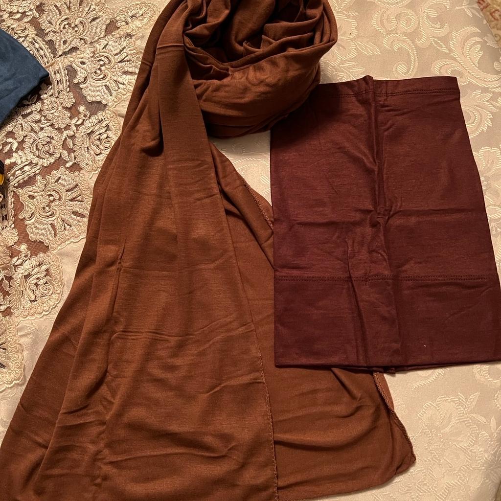 Hijab, Jersey Schals und Bone
70/200 cm
90/200 cm
Ganz Neu
