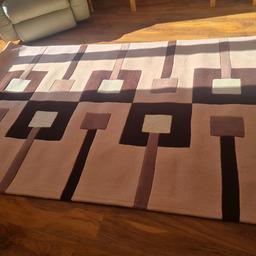 brand new rug, bought for our living room but unfortunately it's too big, cost £160. it's 8ft by 5ft. buyer to collect.