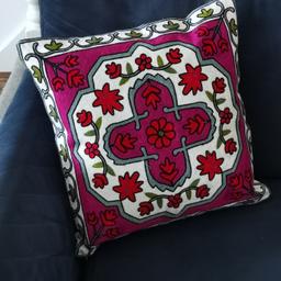Beautiful embroidered cushion cover to enhance your living-room look. The insert/pillow is not included. There are 2 cushion covers available, the price is for one single cushion cover only.
