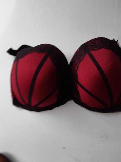 Buy & Sell West Midlands Dudley - Photos for M&S Red & Black Bra Size 34GG collect only