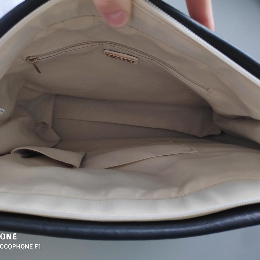 Aldo Handtasche in Neuwertigem Zustand da sie nie benutzt wurde

Tierfreier Nichtraucherhaushalt
Privatverkauf