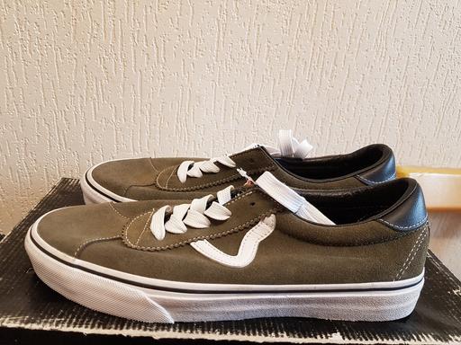 Buy & Sell Greater Manchester Manchester - Photos for Mismatched In Size Vans sneakers