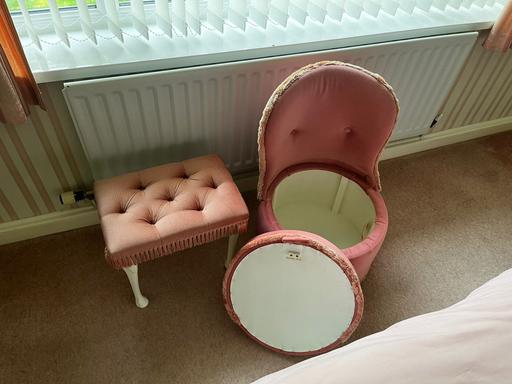 Buy & Sell County Durham Darlington - Photos for vintage chair only #valentine