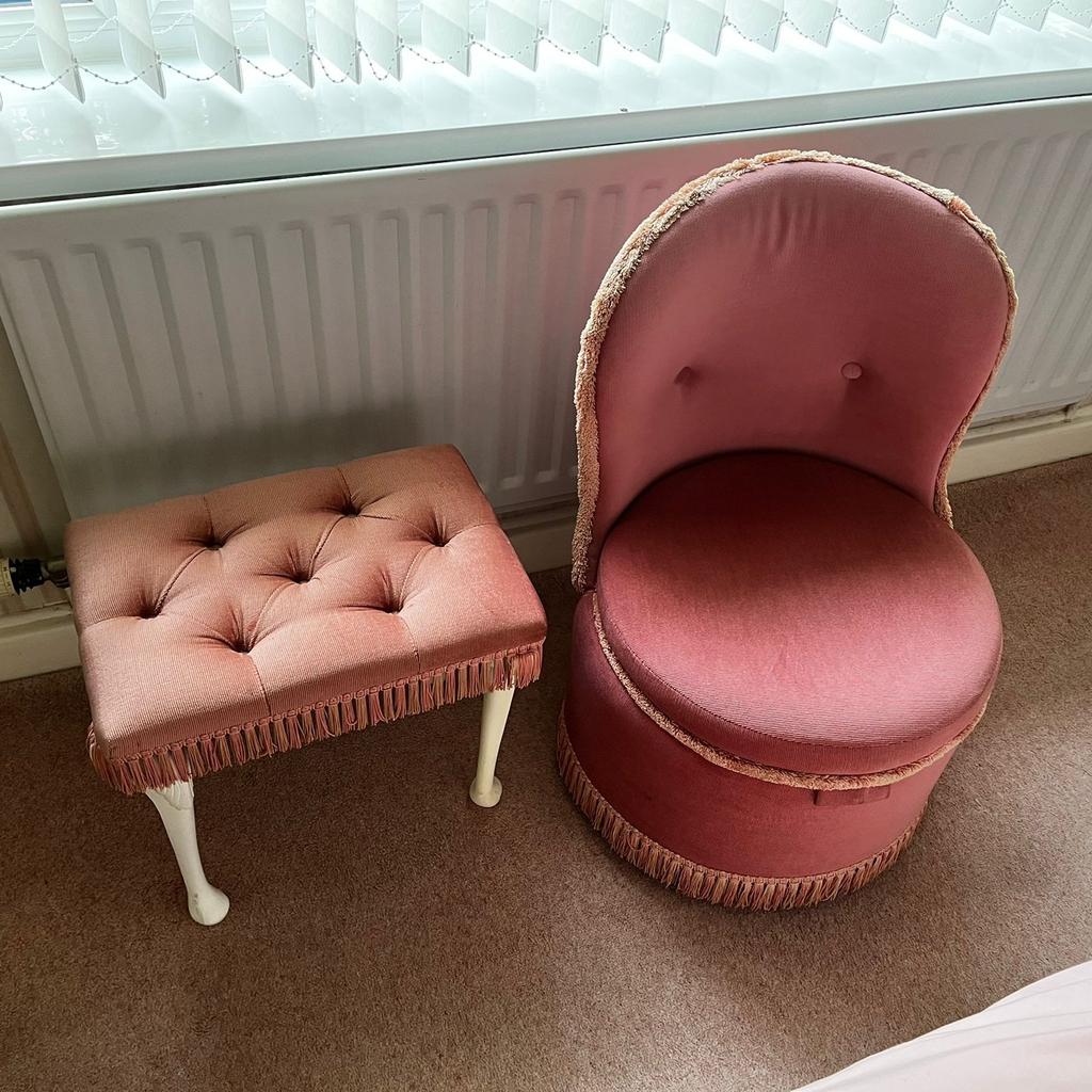 Beautiful vintage chair and stool
Collection only