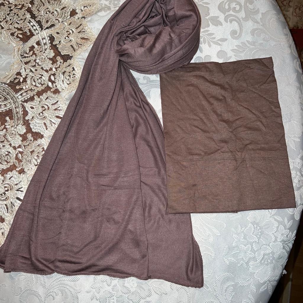 Hijab Jersey Schal und Bone passende dazu
In verschiedenen Farben zum erhalten
90/200cm -70/200cm Größe