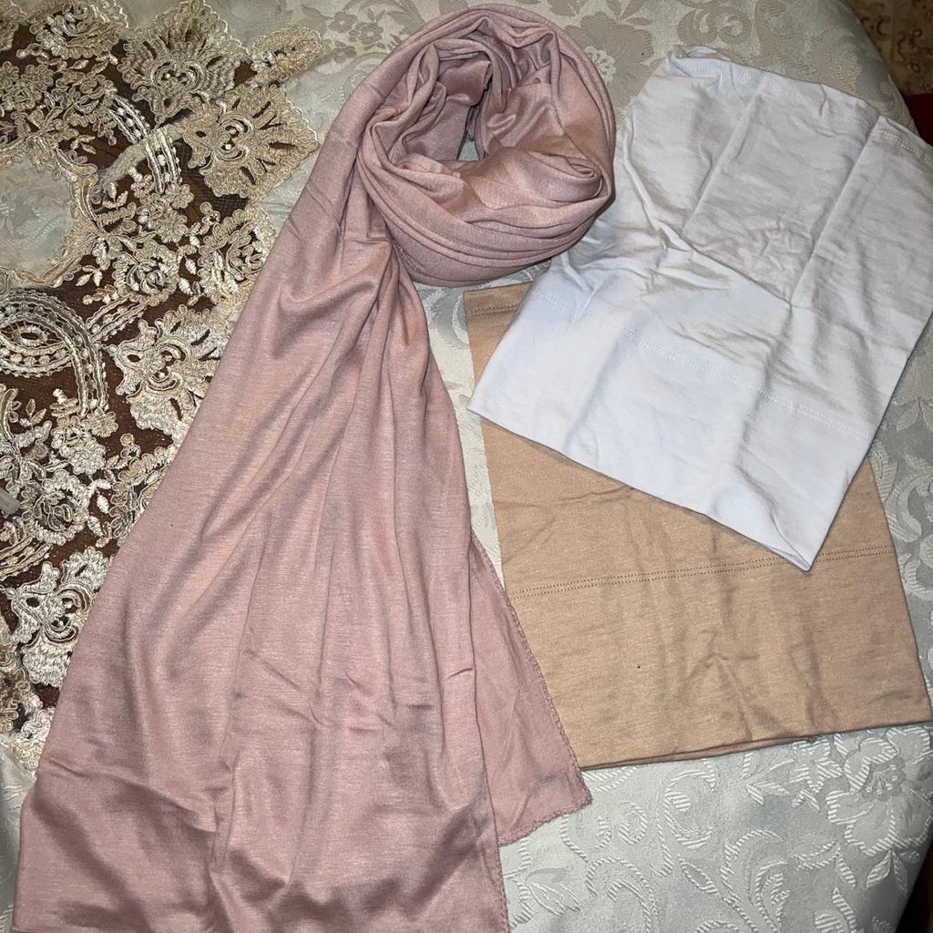Hijab Jersey Schal und Bone passende dazu
In verschiedenen Farben zum erhalten
90/200cm -70/200cm Größe