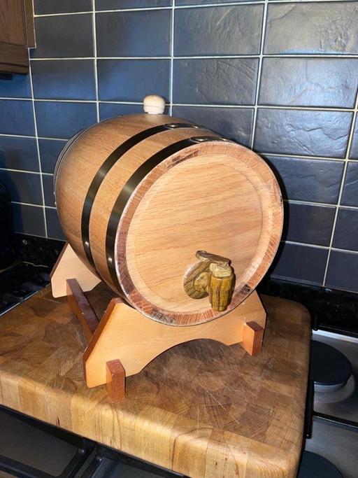 Buy & Sell East London Woodford - East London - Photos for 5 Litre Oak Barrel Dispenser Cask.