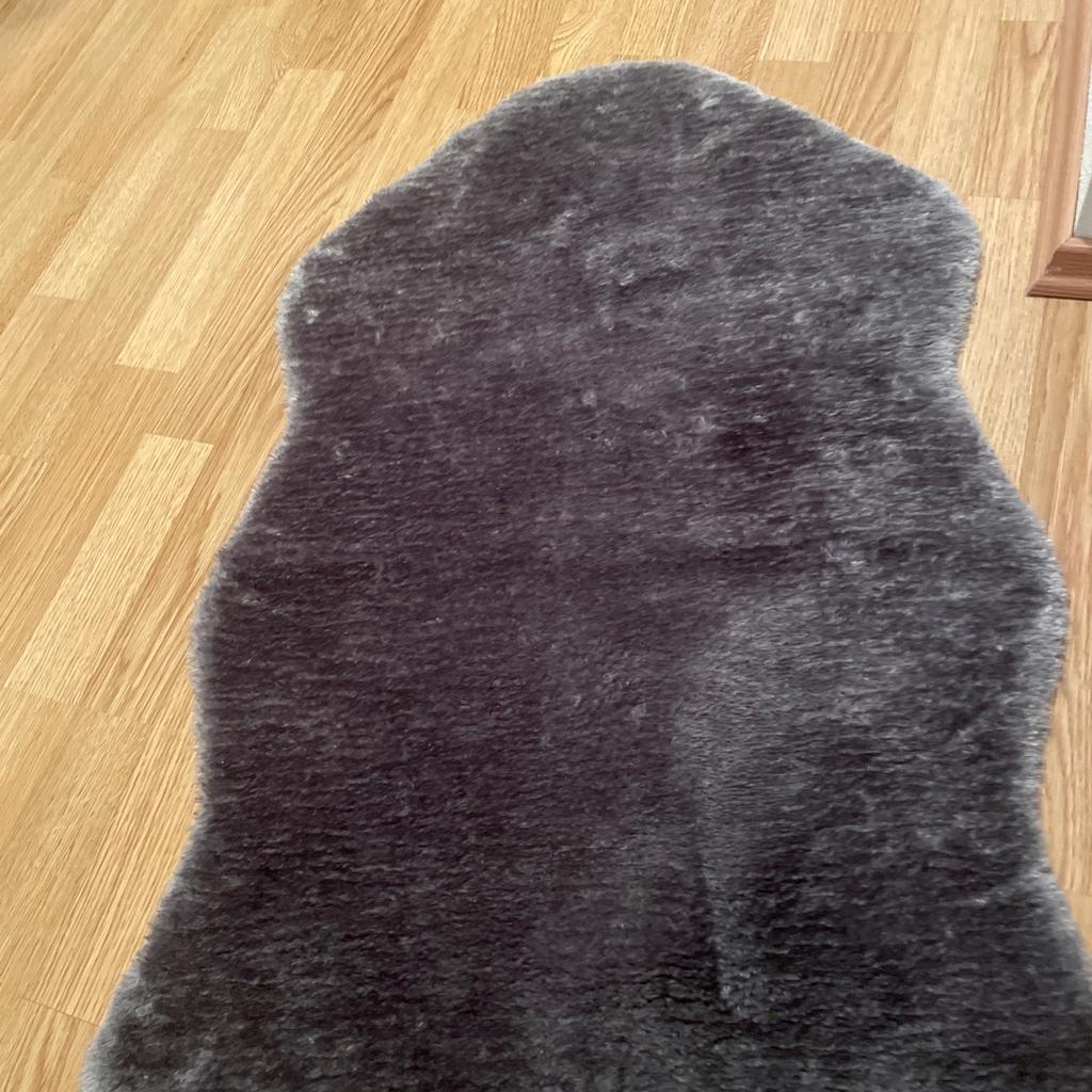 Ikea Kunstfell Grau