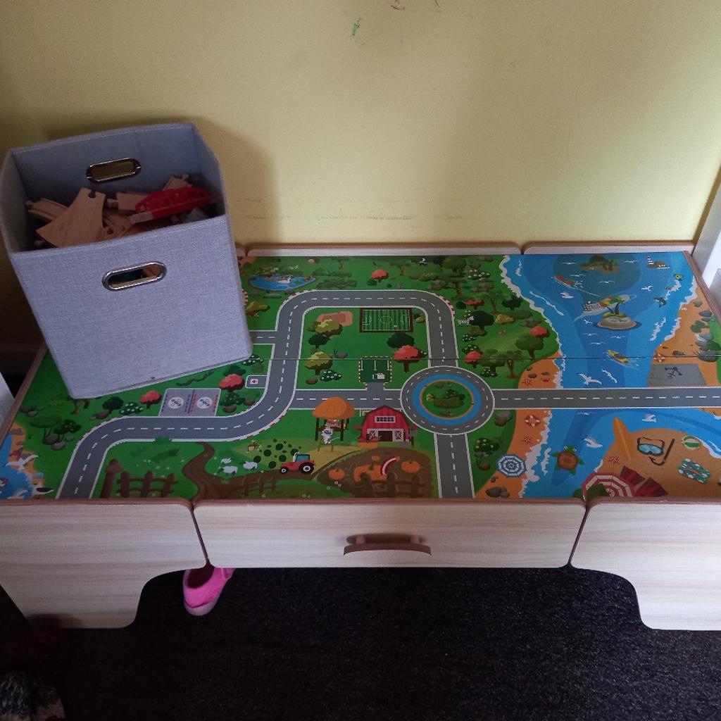 Train Table and Track + Extras. in ME16 Maidstone for £80.00 for sale