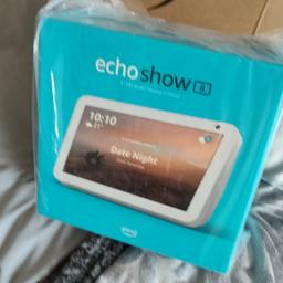 echo show 8 including stand cost £25 need to buy separately 