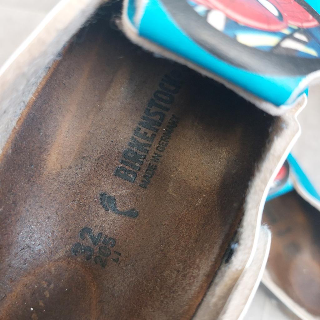 Spiderman Birkenstock sandles, size 2 juniors. Worn but in good condition.
Collection or can post.