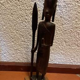 Holzfigur afrikanisch mit Speer , sehr dekorativ, 35cm hoch, 
perfekter Zustand