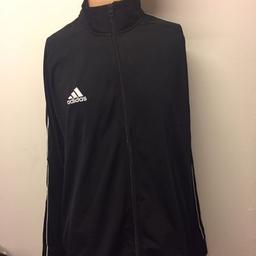 Marke: Adidas
Größe: xxl
Farbe: schwarz
Zustand: Neu mit Etikett

Versand mit Pakt für 4,80 € möglich.
Bezahlung mit Überweisung oder mit Paypal möglich