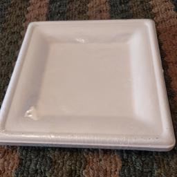 Here I have this sealed pack of 8 small paper plates for free.
Collection from Dagenham.
Please check my feedback & look at my other things available thanks.