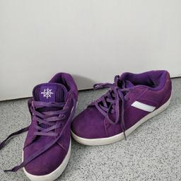 Here I have these purple Supra trainers available for a girl/ woman in good condition. They're a size 4.
Collection preferred from Dagenham or I can post them at your expense.
I ACCEPT PAYPAL BUT NOT SHPOCK WALLET SO PLEASE ONLY MAKE A "COLLECTION ONLY " OFFER EVEN IF YOU WANT ME TO POST THEM THANKS. Please check my feedback & other things available.