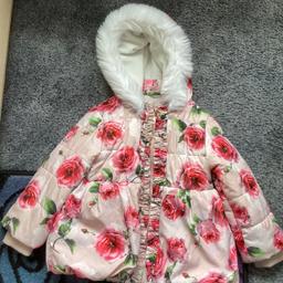 Girls winter coat size 2-3 years
From Monsoon
Very warm lining
Has been worn but still in excellent condition
Collection Westhoughton area of Bolton
Or will post for extra £3.35