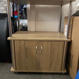 Oak cabinet in good condition