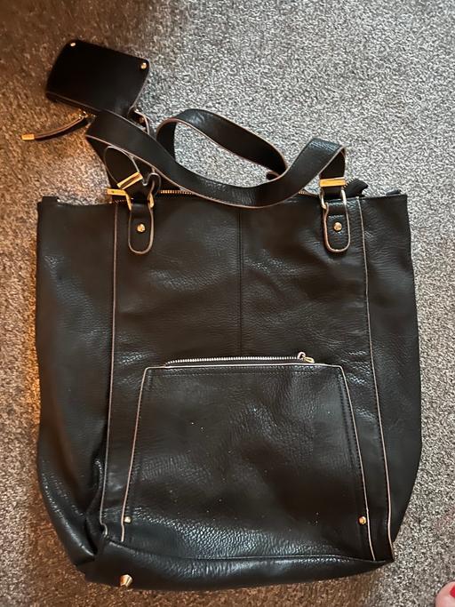 Buy & Sell West Midlands Dudley - Photos for Oasis black bag with purse