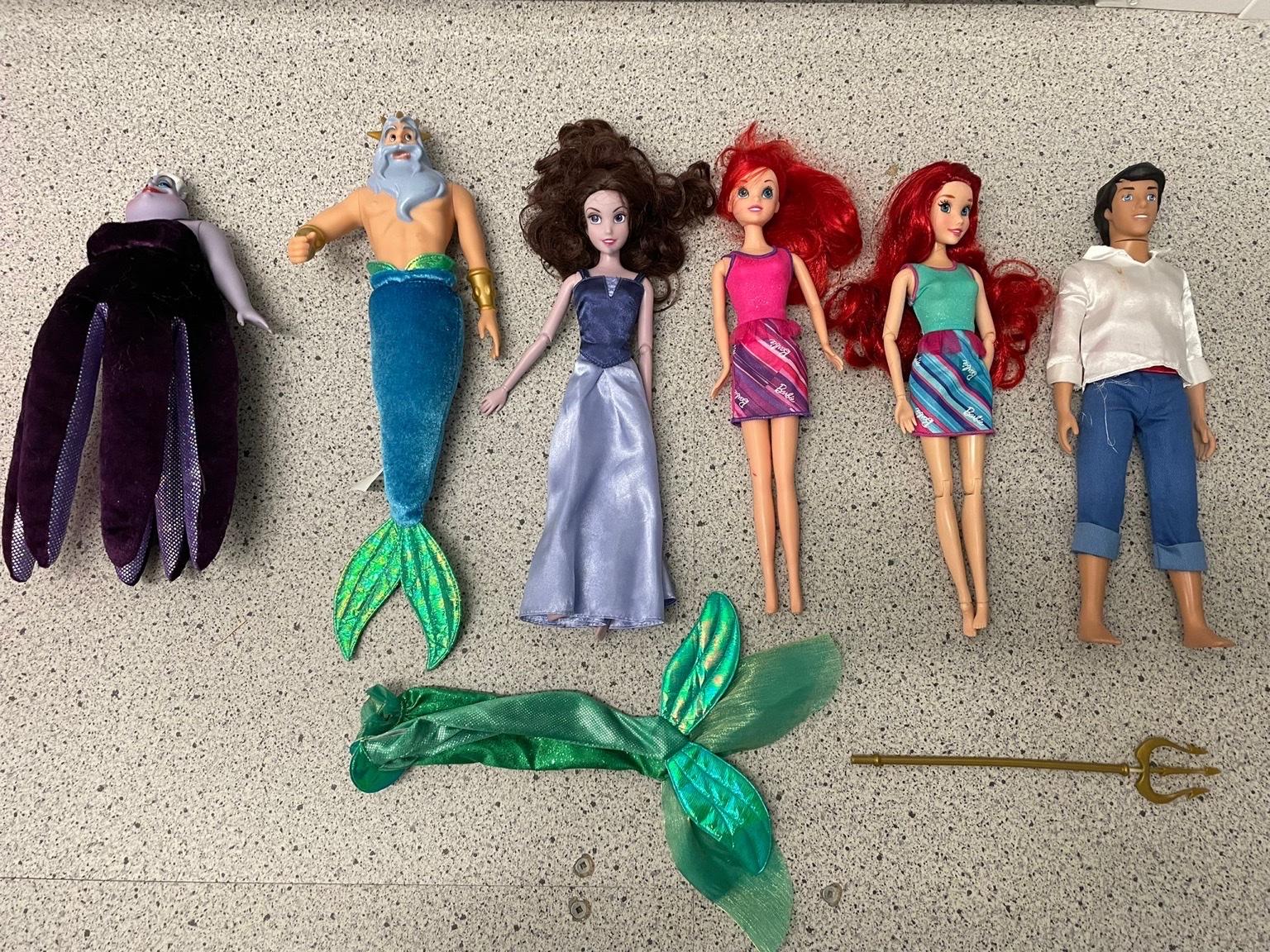 The little mermaid Barbie doll set in SE15 Southwark für 12,00 £ zum