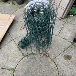 Garden fence wire
Green colour
Good condition
5 meters or more
Collection only