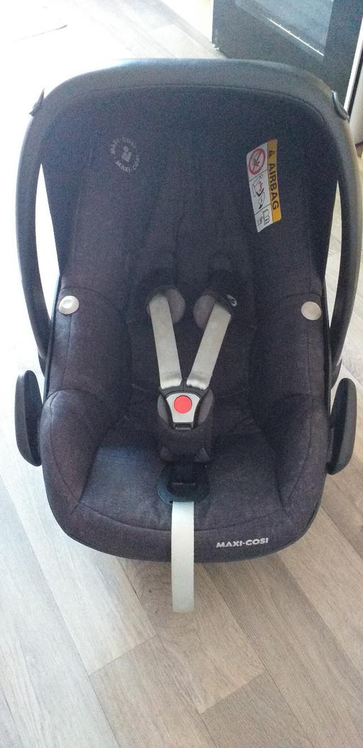 Buy & Sell Essex Basildon - Photos for Maxi Cosy Car Seat